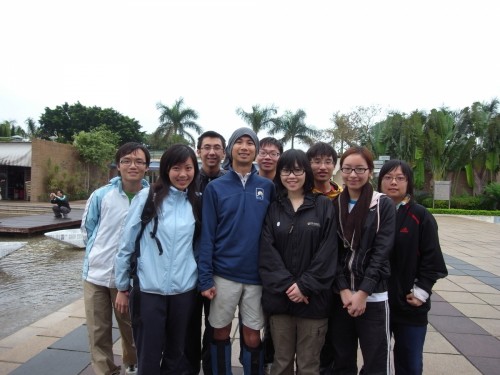 Group Photo of Mr Raven Tsai with ELLO Participants